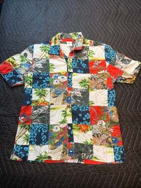 HUF Tahiti Aloha Patchwork Short Sleeve Button Down Shirt Size Medium